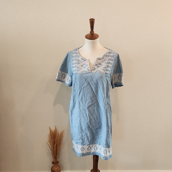 Madewell | Dresses | Madewell Blue Embroidered Chambray Tunic | Poshmark Madewell | Dresses | Madewell Blue Embroidered Chambray Tunic | Poshmark